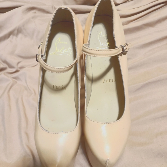 Tan Christian Louboutin Heels - Picture 1 of 3